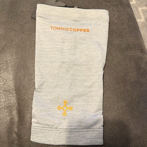 Tommie Copper Recovery Knee Sleeve Silver Heather Medium Compression Support NWT - Picture 1 of 4